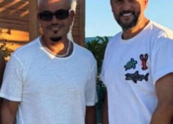 حضور النجم عماد زياده مع النجم عمرو دياب ورجل الأعمال محمد زكي واللاعب محمد زيدان والكابتن حسام غالي احدي الحفلات الكبري بالساحل الشمالي