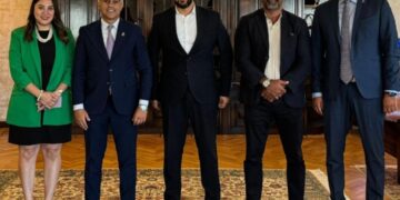 شباب القادة والمصرية للاتصالات WE يعقدان اجتماعا لمتابعة أهم المشاريع والبرامج التي سيتم تنفيذها خلال الفترة القادمة