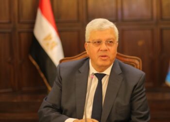 د. ايمن عاشور يصدر قرارًا ببدء الدراسة بكليات جديدة بجامعتي باديا ووادي النيل