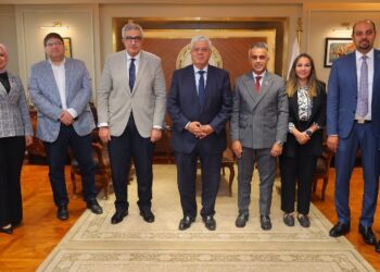 وزير التعليم العالي يجتمع بفريق عمل مؤسسة “شباب القادة” لبحث سبل تعزيز التعاون والشراكة