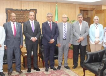 محافظ الفيوم يستقبل رئيس هيئة الاستشعار من البُعد ووفد الهيئة لتعزيز أوجه التعاون المشترك