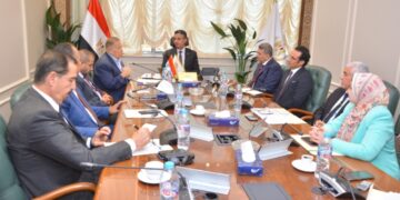 وزير التموين والتجارة الداخلية يلتقي برئيس اتحاد المستثمرين