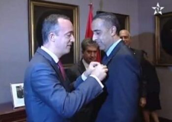 لهذه الأسباب يستحق حموشي الاوسمة والخلود  في منصبه عكس بعض من يطالب الشعب بإقالتهم