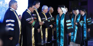 رئيس جامعة كفر الشيخ يشهد تخريج الدفعة الأولى من الأكاديمية العربية للعلوم والتكنولوجيا بالعلمين