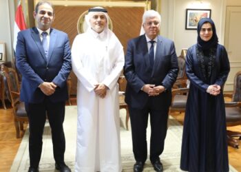 وزير التعليم العالي يبحث مع السفير القطري سبل التعاون المشترك بين البلدين