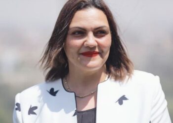 الدكتورة دينا فاروق أبوزيد عميدة لكلية الإعلام بجامعة 6 أكتوبر