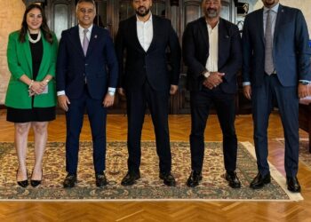 شباب القادة والمصرية للاتصالات WE يعقدان اجتماعا لمتابعة أهم المشاريع والبرامج التي سيتم تنفيذها خلال الفترة القادمة