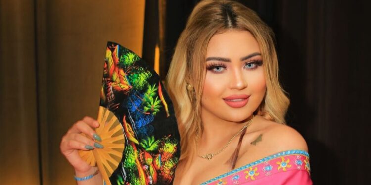 نجاحات متواصلة للبلوجر مايا آدم وتكريم لها فى مهرجان(ميس ميكب)