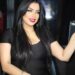 ظهور رائع للموديل نجلاء قدورة خلال عيد ميلاد الفنانة ريم التوني