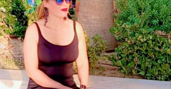 دينا نصرى خبيره التجميل تقوم ابهار جمهورها فى أحدث جلسه تصوير لها على السوشيال ميديا