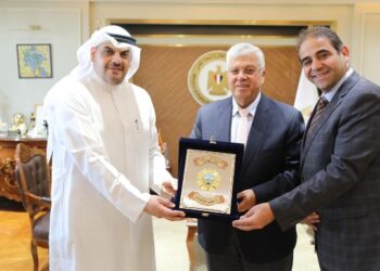 وزير التعليم العالي يستقبل السفير الكويتي لبحث سبل التعاون المشترك