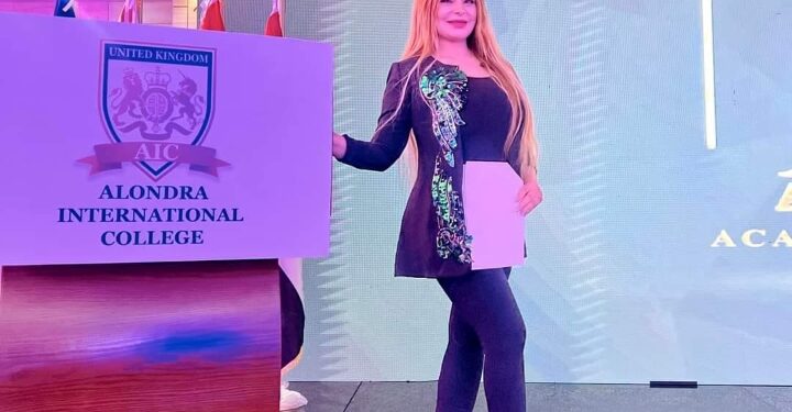 نجاح مبهر كالعاده الأعلاميه شذا شعبان فى تقديمها مؤتمر الوندرا الدولى فى دورته السابعه