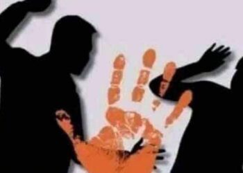 كن لها رجل ولا تكن عليها