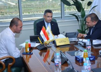 وزير التموين والتجارة الداخلية يلتقي بعدد من السادة أعضاء مجلسي النواب والشيوخ