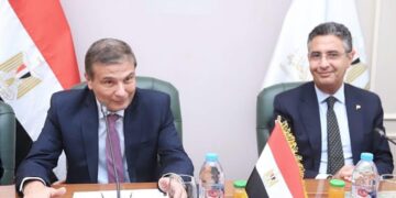 وزيرا الزراعة والتموين يبحثان ضبط اسعار بيض المائدة بالتعاون مع اتحاد منتجى الدواجن