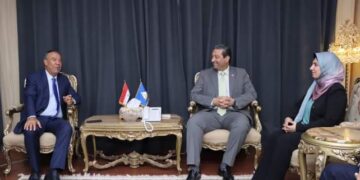 محافظ دمياط يستقبل ممثلى الشركة التركية للمنسوجات DNM لبحث أُطر التعاون المشترك