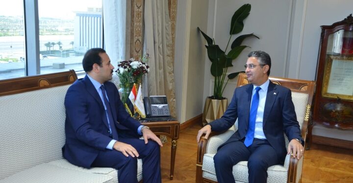 وزير التموين يلتقي الرئيس التنفيذي لجهاز مستقبل مصر للتنمية المستدامة لمناقشة آليات التعاون في تحقيق الأمن الغذائي