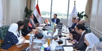 وزير التموين والتجارة الداخلية يجتمع مع وفد من البنك الدولي لمناقشة أليات التعاون المشتركة