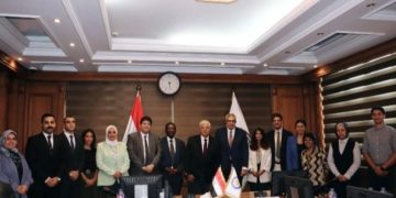 وزير التعليم العالي يبحث سُبل تعزيز التعاون مع وفد منظمة العمل الدولية