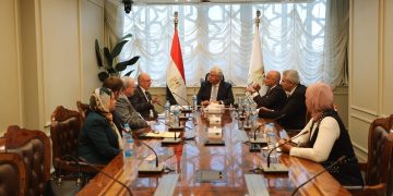 وزير التعليم العالي يستقبل وفد جامعة إكستر البريطانية لبحث التعاون المُشترك