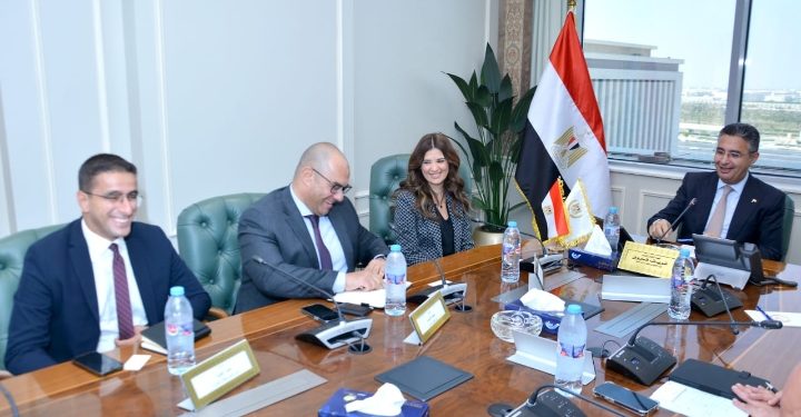 وزير التموين يبحث مع شركة مايكروسوفت العالمية سبل التعاون في مجالات التحول الرقمي وتكامل قواعد البيانات