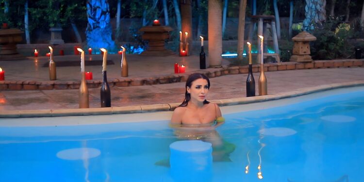 دوللي شاهين تكشف عن برومو أغنيتها الجديدة”انا الحاجة الحلوة”