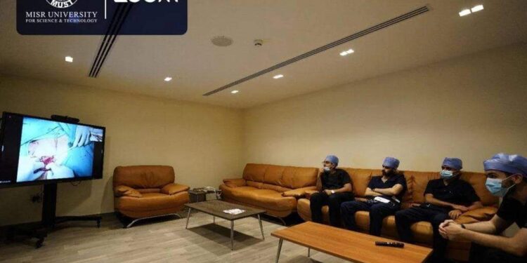 منصة Zoom تعقد شراكة استراتيجية من جامعة مصر للعلوم والتكنولوجيا لتقديم خاصية البث الحي المباشر للجراحات الطبية