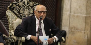 أبو السرور محذرا من الإدمان الإلكتروني : يسبب أضرار اجتماعية وصحية ونفسية