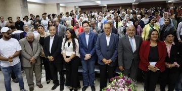 أكثر من ثلاثين إعلامى يشاركون طلاب إعلام جامعة 6 أكتوبر إحتفالهم ببدء العام الدراسى