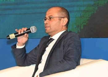 رئيسا البورصة المصرية والتمثيل التجاري يفتتحان ورشة عمل افتراضية لأعضاء التمثيل التجاري