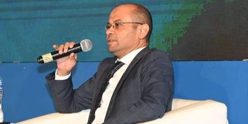 رئيسا البورصة المصرية والتمثيل التجاري يفتتحان ورشة عمل افتراضية لأعضاء التمثيل التجاري