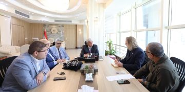 وزير التعليم العالى يستقبل وفد جامعة أبردين البريطانية لمناقشة فتح فرع للجامعة في مصر
