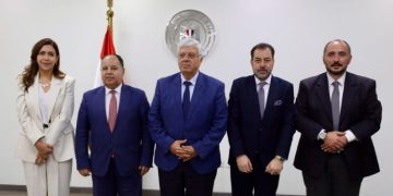 وزير التعليم العالي يستقبل رئيس الهيئة القومية للتأمين الصحي الشامل