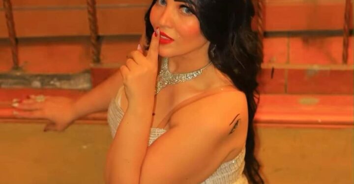 انتظروا الفنانه هند الصباحى فى كل جديد صاحبه اغنيه  اللى منك كلمات محمد أنور الحان يحيى عبدالله بعدوا عنك تخطف قلوب المتابعين على السوشيال ميديا