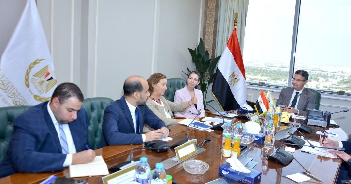 وزير التموين يستقبل وفد وكالة ضمان الاستثمارات متعددة الأطراف التابعة للبنك الدولي MIGA لبحث سبل تعزيز التعاون المشترك