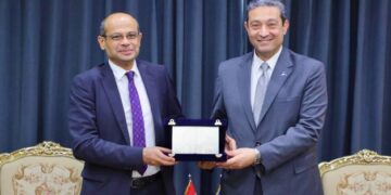 توقيع بروتوكول تعاون بين البورصة وجامعتى دمياط وحورس لنشر الوعى بين طلبة الجامعات بمبادئ الاستثمار