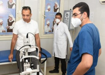 قافلة جامعة عين شمس التنموية الشاملة لأهالى الشلاتين وحلايب وأبو رماد تقدم خدمتها لأكثر من عشرة آلاف مواطن