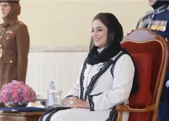 “شمس بلادي” تحتفي بيوم المرأة العمانية وتوجه تحية تقدير للمرأة العمانية