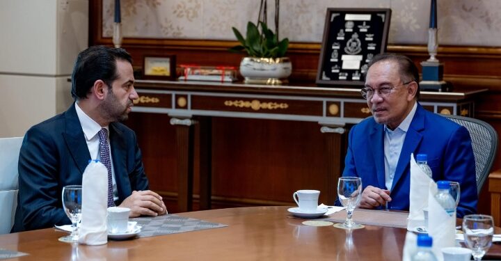 مجلس حكماء المسلمين وماليزيا يبحثان سُبُل تعزيز التعاون المشترك في نشر قيم الحوار والتسامح والتعايش الإنساني