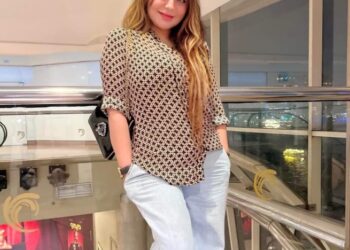 الأعلاميه شذا شعبان تبهر جمهورها  بظهور مميز  على السوشيال ميديا تشبه الباربى