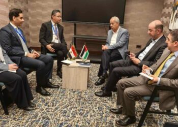 وزير التموين والتجارة الداخلية يلتقي رئيسي غرفة الصناعة وغرفة التجارة الأردنية، بحضور القائم بأعمال السفير المصري بالأردن