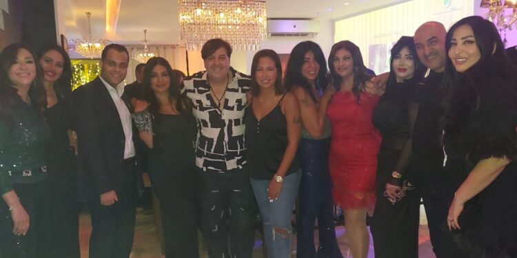 المطرب السوري ماجد الصافي يحتفل بعيد ميلاد زوجته لينا الصافي في أجواء ساحرة للغاية