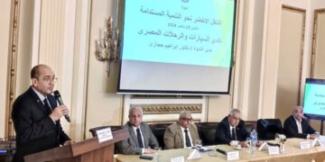 نادى السيارات المصرى يطلق ندوته الأولى للدعوة بالإهتمام بوسائل التنقل النظيفة والبيئة الخضراء