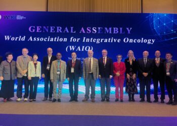 الأتحاد الدولي للسرطان يرشح: أبو عميرة ممثلا عن الدول العربية وشمال إفريقيا