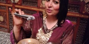 الإعلامي سيد الجارحي يُشيد بموهبتة الفنانة الجميلة شيماء العدوي