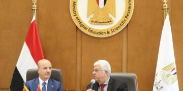وزير التعليم العالى يعقد لقاءًا مُوسعًا مع رئيس مجلس التعليم العالي التركي لبحث التعاون المُشترك