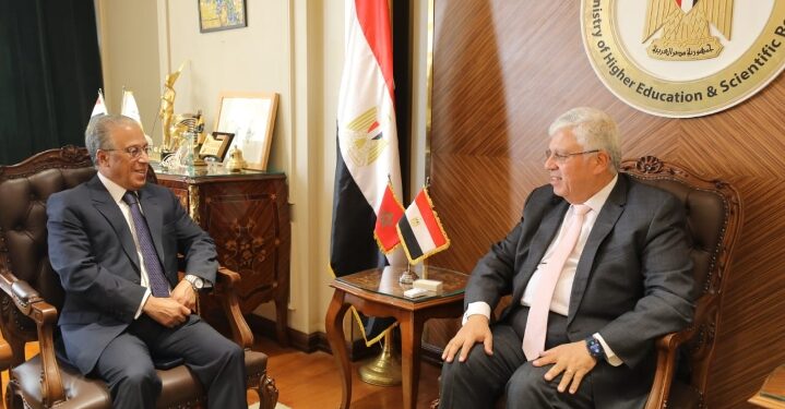 وزير التعليم العالي يستقبل سفير المغرب لبحث تعزيز العلاقات الأكاديمية والبحثية بين الجانبين