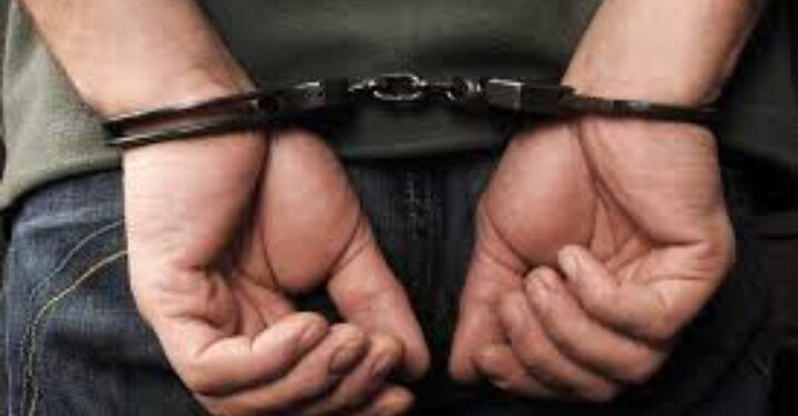 الداخلية تضبط شخصًا يدير قناتين فضائيتين غير مرخصتين تبثان محتوى مقرصن من الجيزة