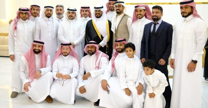 الغزال وسادة الهاشم بالاحساء يحتفلان بزواج الدكتور عقيل