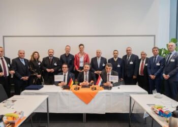 برعاية وزير التعليم العالي  : قيادات المعهد القومي للأورام بجامعة القاهرة تشارك فى الزيارة الميدانية لوزير التعليم العالي إلى ألمانيا